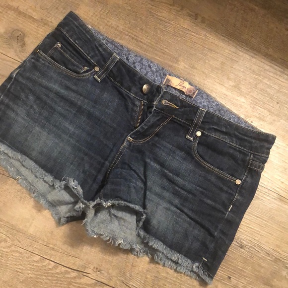 Paige Denim shorts SIZE 26 - Picture 3 of 7